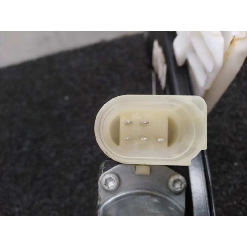 Recambio de elevalunas trasero izquierdo para bmw serie 1 lim. (f20) 116d referencia OEM IAM - Blanco 4