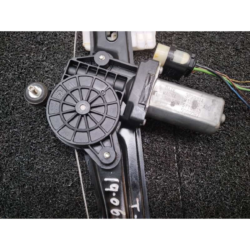 Recambio de elevalunas trasero izquierdo para bmw serie 1 lim. (f20) 116d referencia OEM IAM - Blanco 6