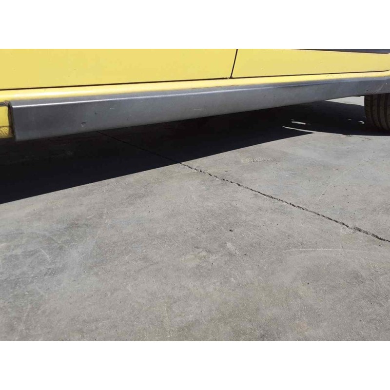 Recambio de faldon lateral para fiat 500 l (330) trekking referencia OEM IAM - Amarillo 2