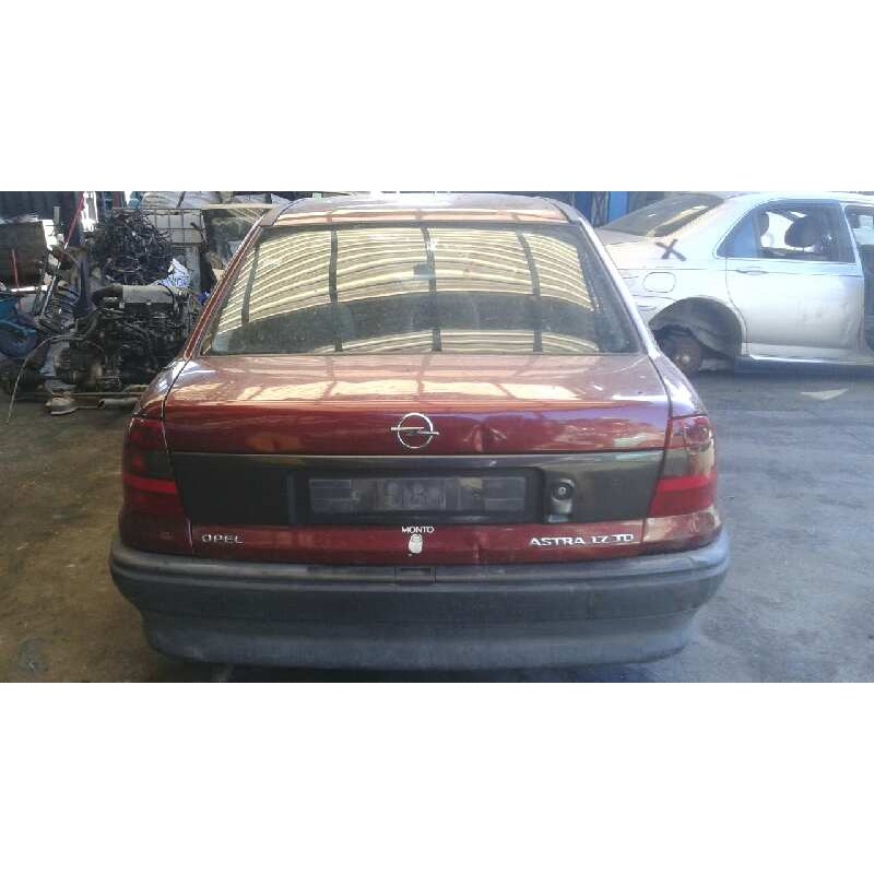 opel astra f berlina del año 1995