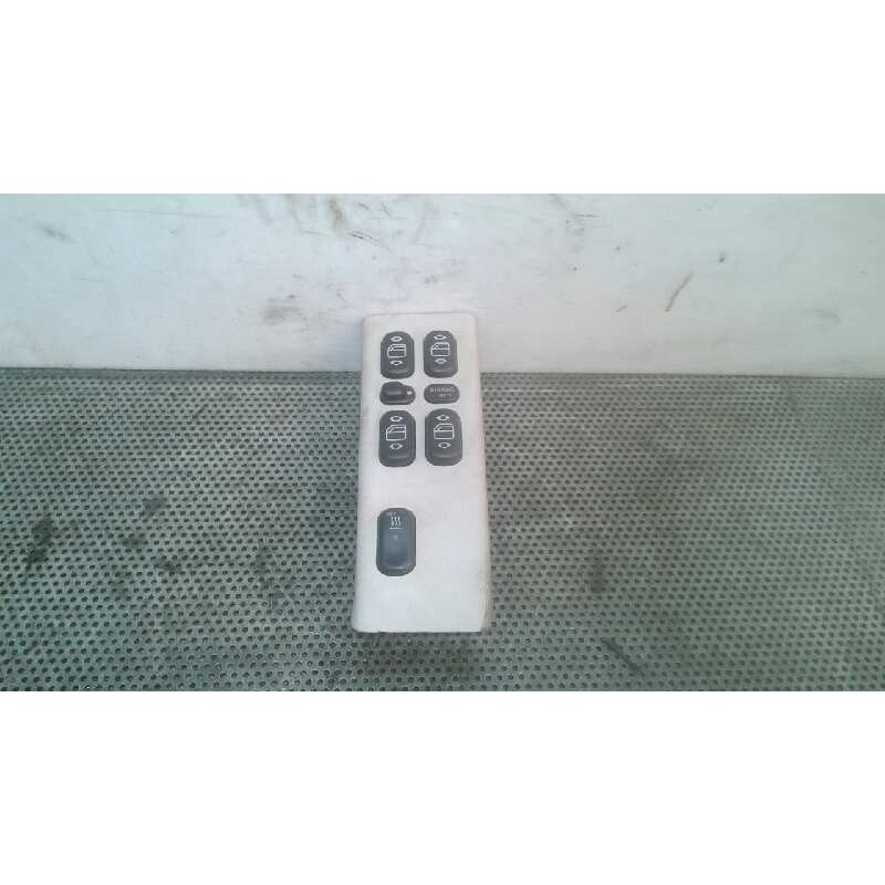 Recambio de mando elevalunas delantero izquierdo para mercedes-benz clase a (w168) 1.7 cdi diesel cat referencia OEM IAM 1688202 - Blanco