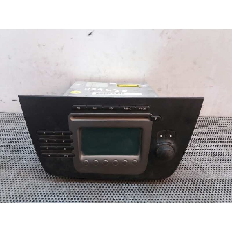 Recambio de sistema audio / radio cd para seat toledo (5p2) 1.9 tdi referencia OEM IAM   