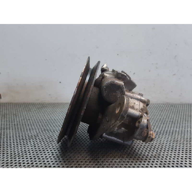 Recambio de bomba direccion para nissan trade 100 referencia OEM IAM  110318 VALEO