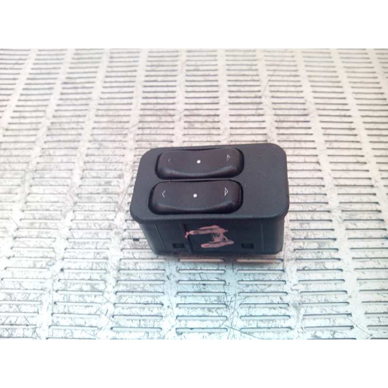 Recambio de mando elevalunas delantero izquierdo para opel astra g berlina 1.7 16v cdti cat (z 17 dtl / lrb) referencia OEM IAM - Gris