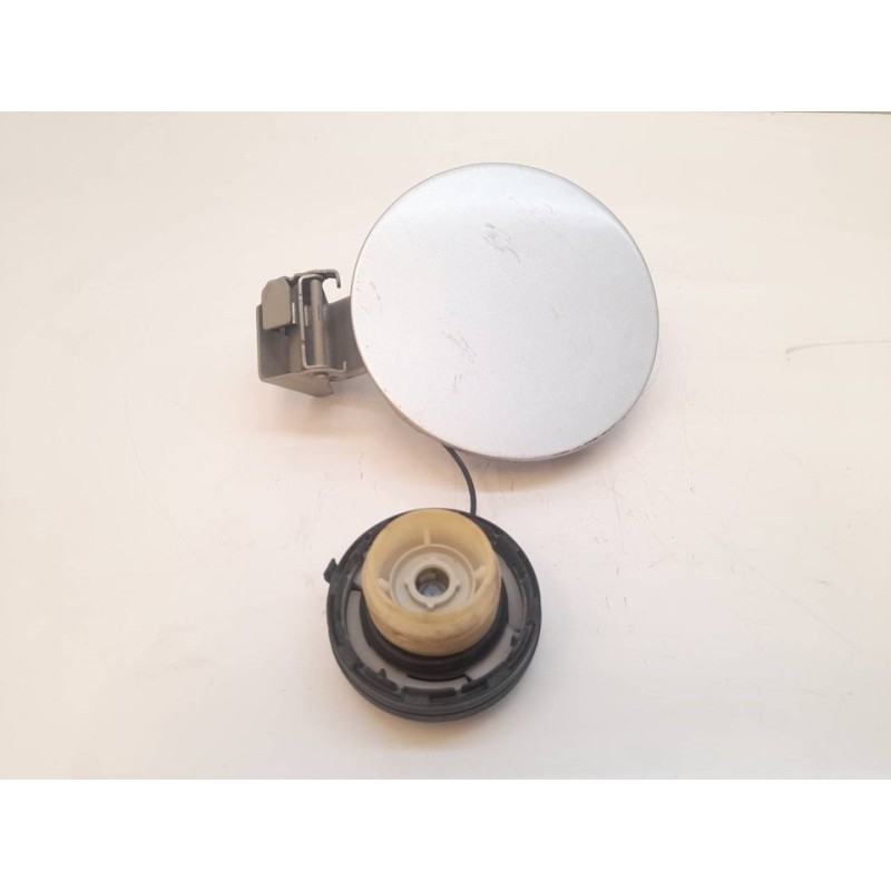 Recambio de tapa exterior combustible para suzuki swift berlina (mz) gl (5-ptas.) referencia OEM IAM   