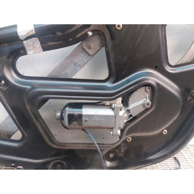 Recambio de elevalunas delantero derecho para mercedes-benz sprinter 02.00  caja cerrada 2.7 cdi cat referencia OEM IAM - Blanco 3