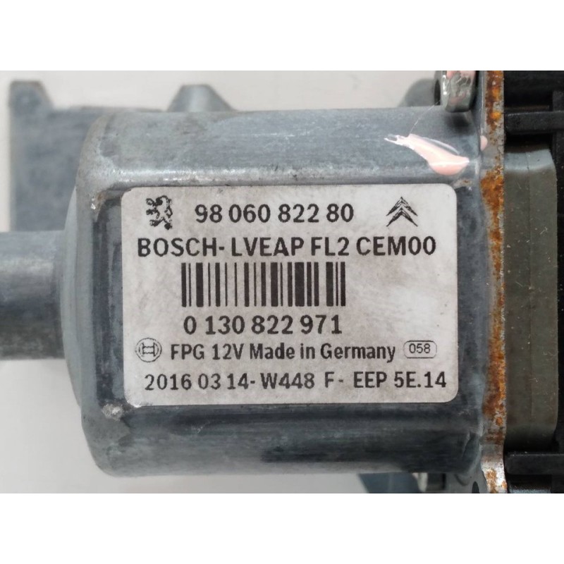Recambio de elevalunas trasero izquierdo para peugeot 208 style referencia OEM IAM 9806082280 9806088680 3