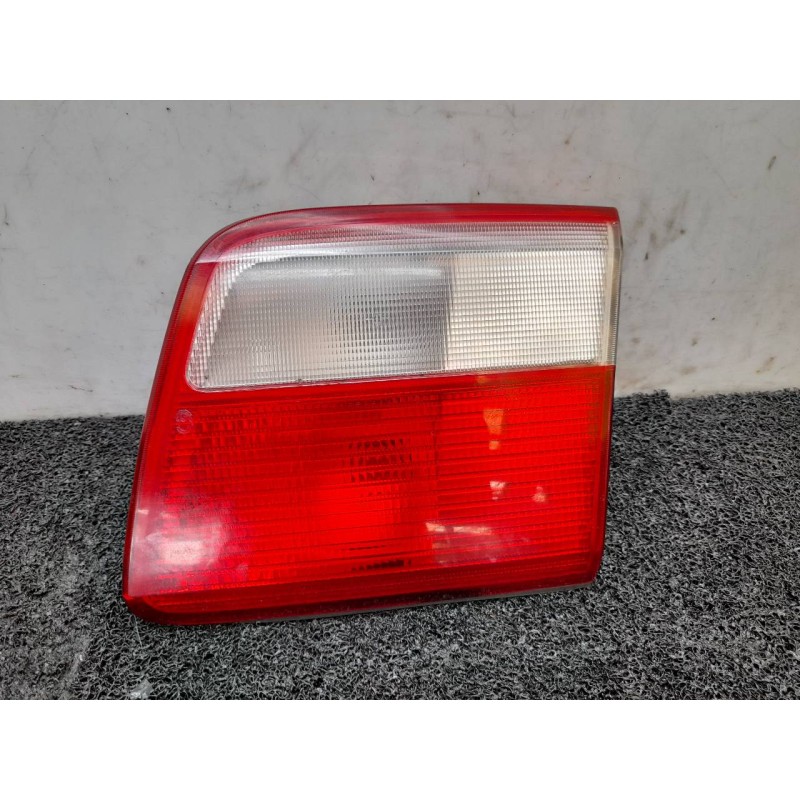 Recambio de piloto trasero derecho interior para opel omega b elegance berlina referencia OEM IAM   