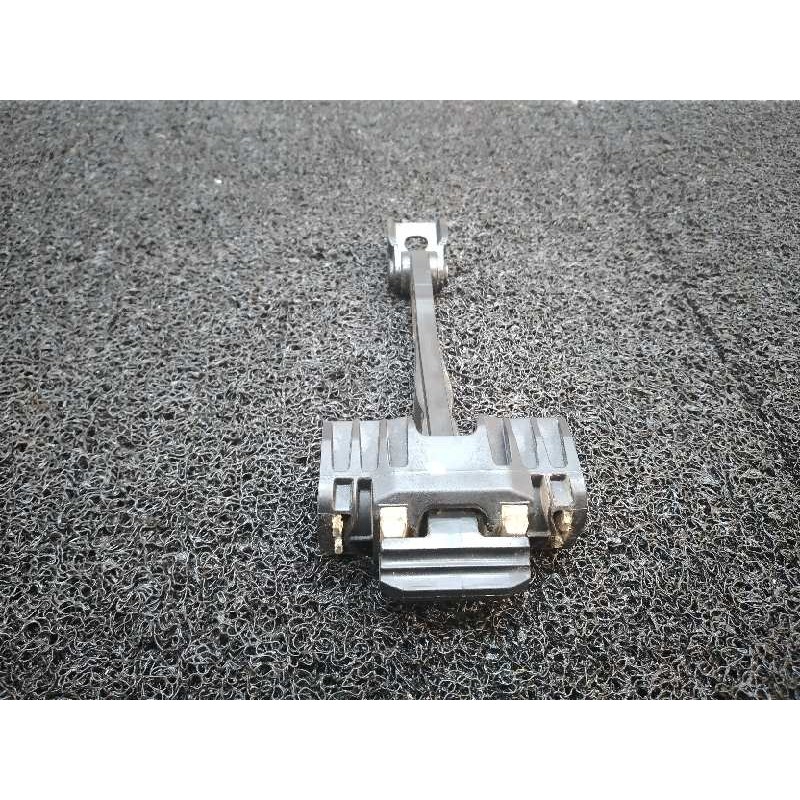 Recambio de retenedor puerta trasera izquierda para bmw serie 1 lim. (f20) 116d referencia OEM IAM   