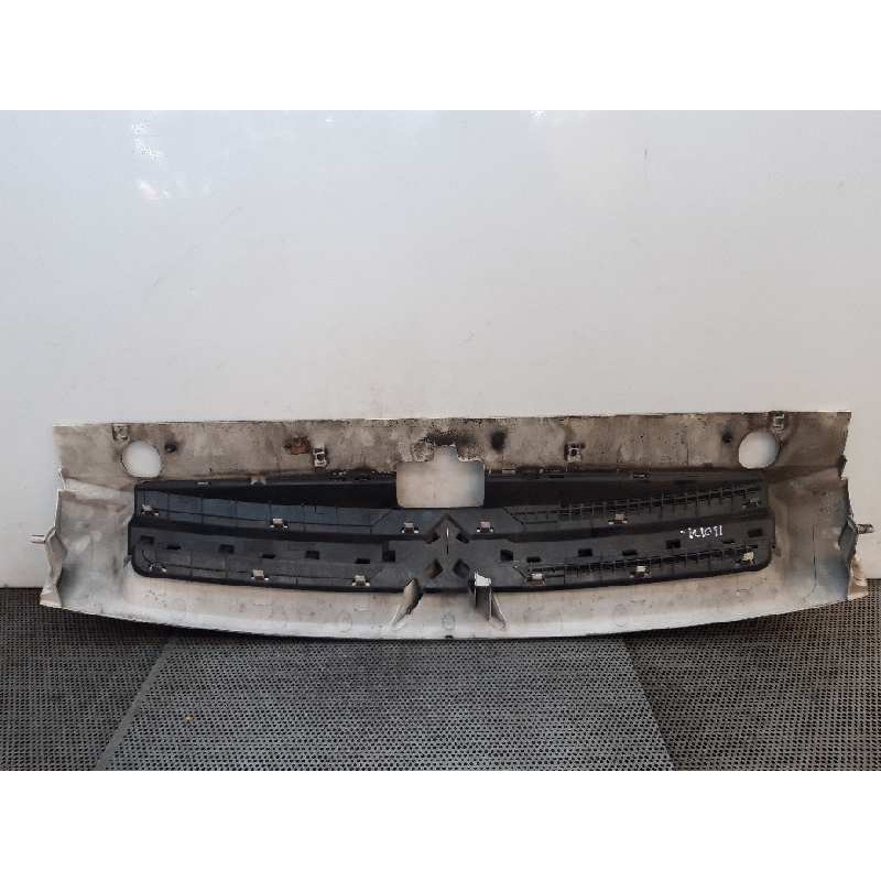 Recambio de rejilla delantera para citroën berlingo 1.9 d 600 furg. referencia OEM IAM 4