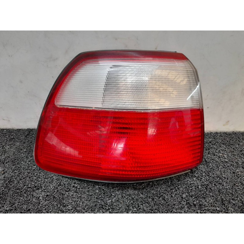 Recambio de piloto trasero izquierdo para opel omega b elegance berlina referencia OEM IAM   