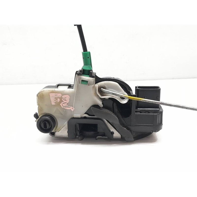 Recambio de cerradura puerta trasera derecha para chevrolet orlando lt+ referencia OEM IAM 13578245 - Blanco 2
