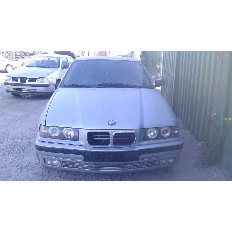bmw serie 3 compacto (e36) del año 2001