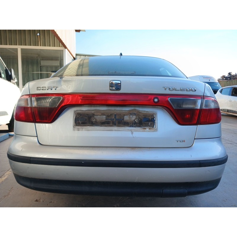 seat toledo ii (1m2) del año 2000