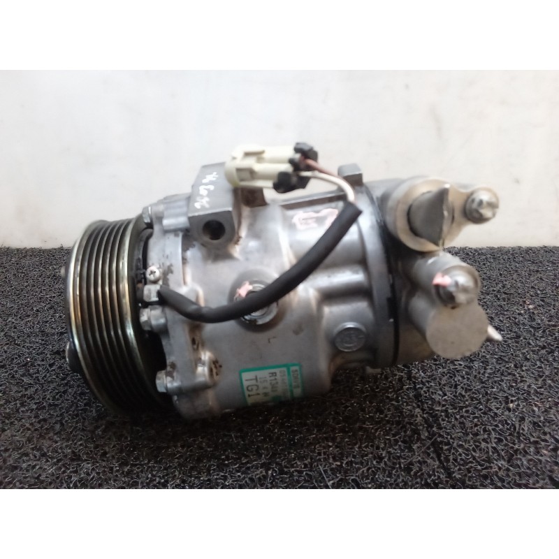 Recambio de compresor aire acondicionado para opel corsa c enjoy referencia OEM IAM 1512F 13106850 SANDEN