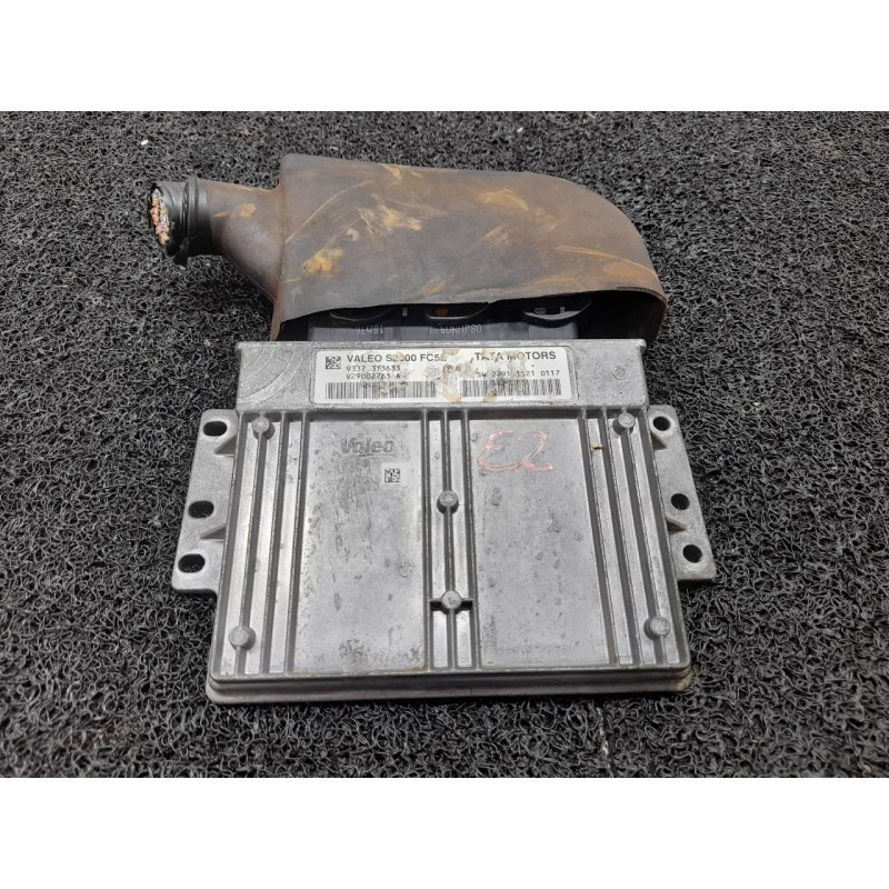 Recambio de centralita motor uce para tata indica 1.4i referencia OEM IAM 9337313633 V29002763A VALEO