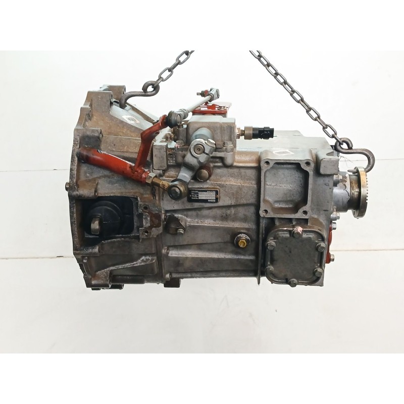 Recambio de caja cambios para iveco eurocargo tector chasis  (modelo 80 e 17) tráfico urbano referencia OEM IAM 8869481 2855605G - Blanco