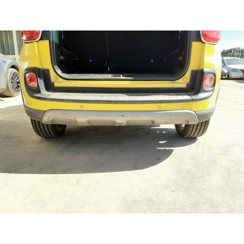 Recambio de paragolpes trasero para fiat 500 l (330) trekking referencia OEM IAM   