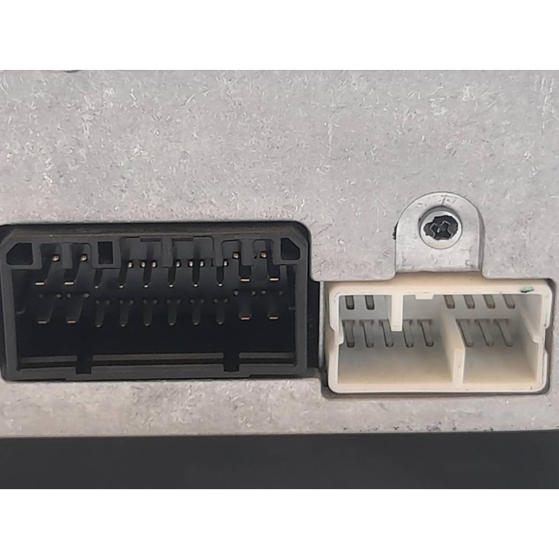 Recambio de sistema audio / radio cd para suzuki swift berlina (mz) gl (5-ptas.) referencia OEM IAM 3910162J0 3910162J00 3