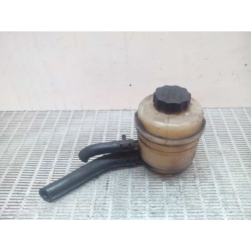 Recambio de deposito servo para kia carens 2.0 turbodiesel cat referencia OEM IAM   