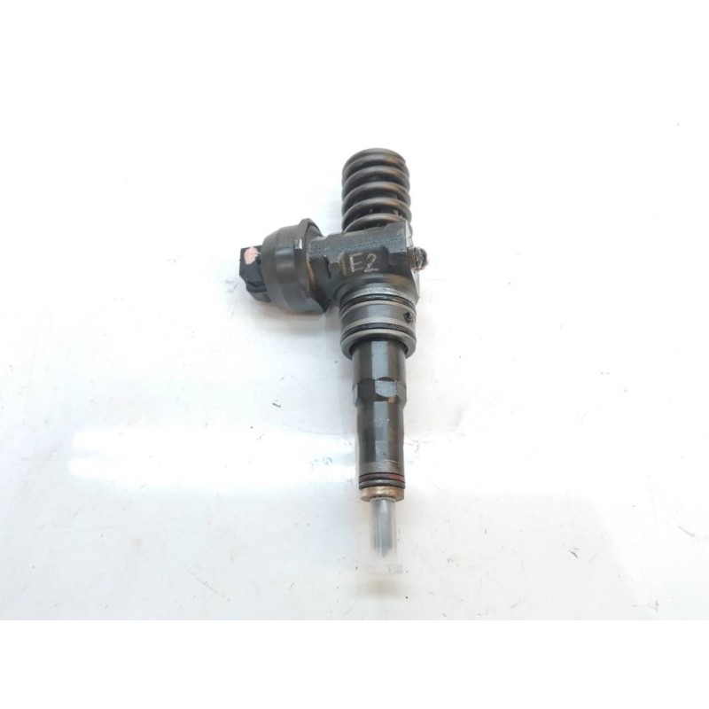 Recambio de inyector para volkswagen caddy ka/kb (2k) life referencia OEM IAM 0414720313 038130073BN BOSCH