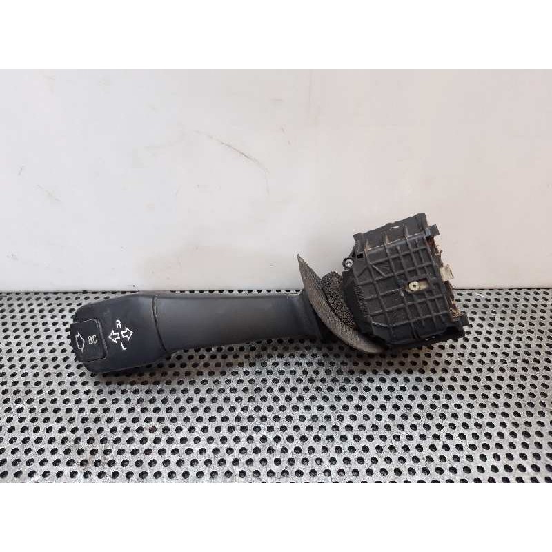 Recambio de mando luces para bmw serie 5 touring (e39) 525tds referencia OEM IAM 9352172 01100410 
