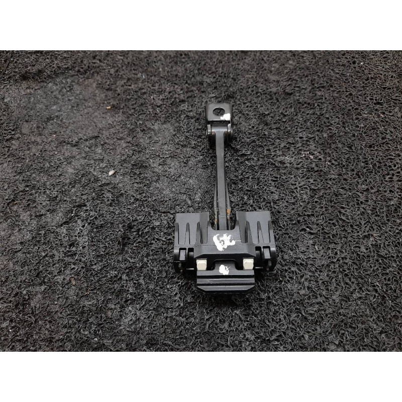 Recambio de retenedor puerta delantera izquierda para bmw x1 (e84) sdrive 18d referencia OEM IAM   