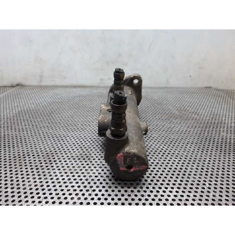 Recambio de bomba freno para iveco daily caja cerrada (1999 =>) referencia OEM IAM 21030199 - Blanco 2