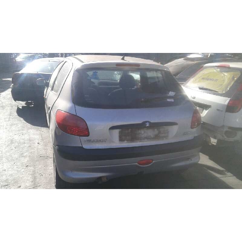 peugeot 206 berlina del año 1999