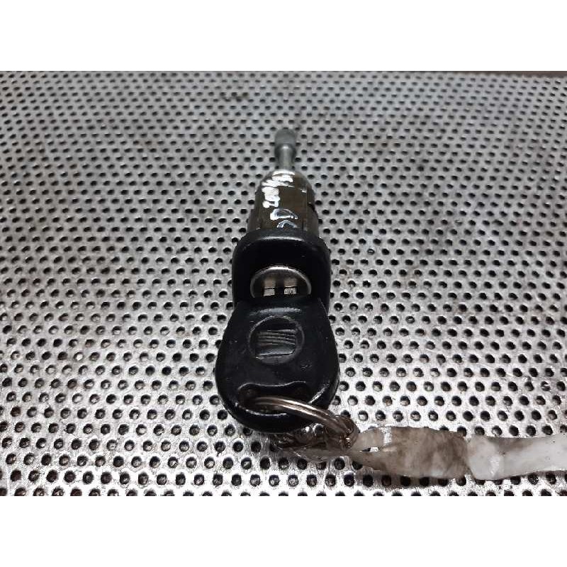 Recambio de bombin puerta delantera derecha para seat arosa (6h1) star referencia OEM IAM   