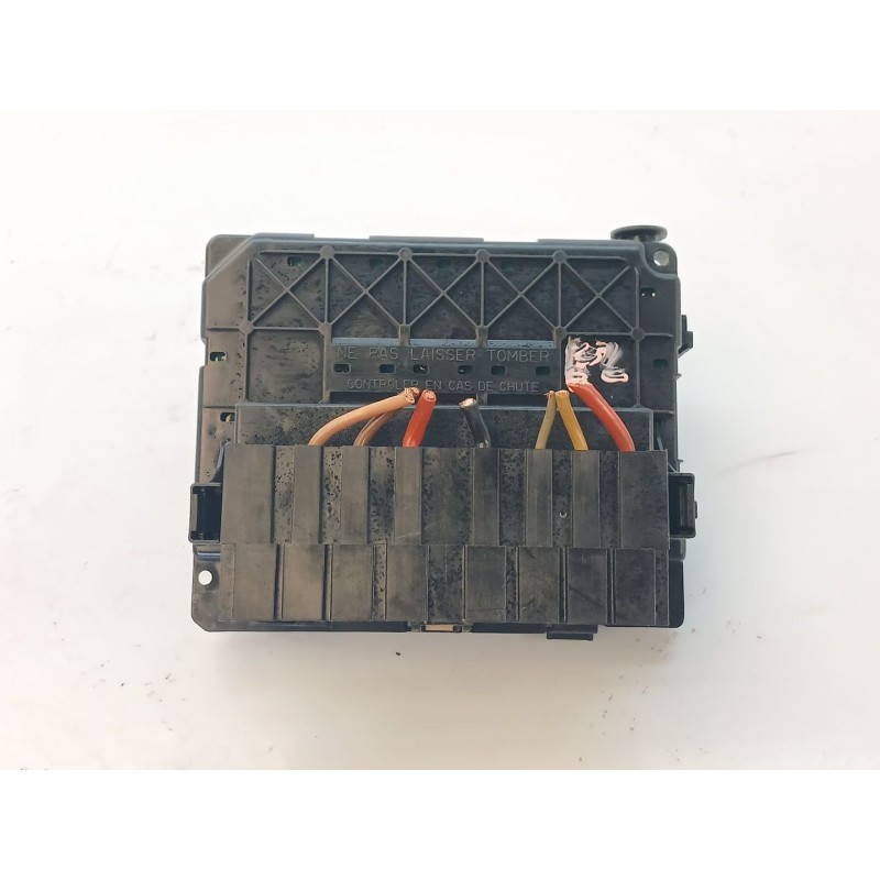 Recambio de caja reles / fusibles para citroën xsara picasso (n68) 1.6 hdi referencia OEM IAM 9650618480 - Gris 3