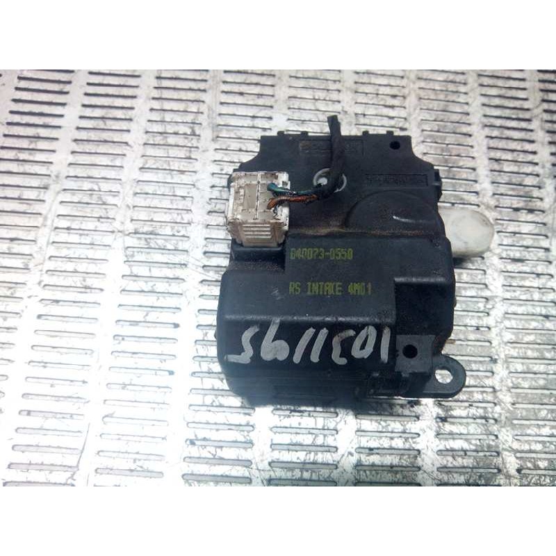 Recambio de motor apertura trampillas climatizador para kia carens 2.0 turbodiesel cat referencia OEM IAM B400730550  
