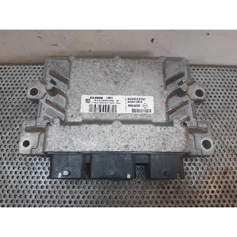 Recambio de centralita motor uce para renault clio iii exception referencia OEM IAM 8200522357 S120200105A 