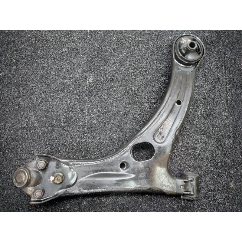 Recambio de brazo suspension inferior delantero izquierdo para toyota corolla (e12) 1.6 linea sol berlina 3/5 referencia OEM IAM - Negro 4
