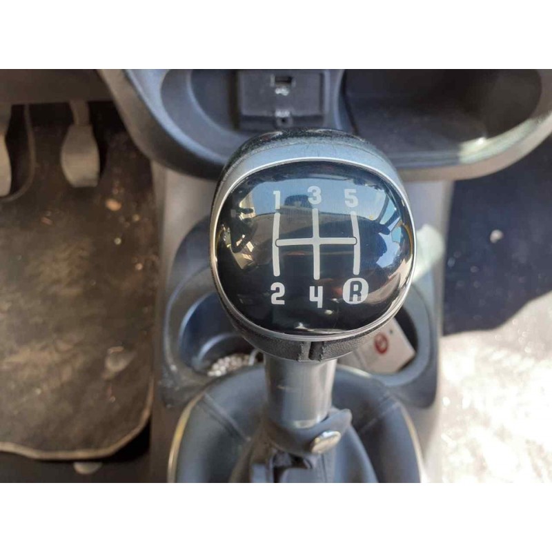Recambio de pomo palanca cambio para fiat 500 l (330) trekking referencia OEM IAM - Amarillo 2