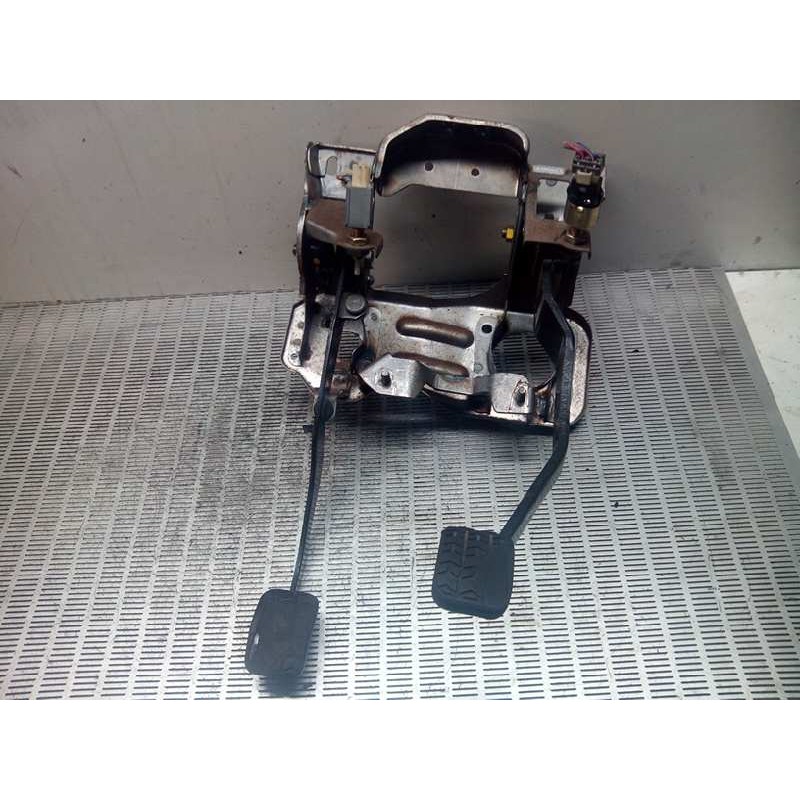 Recambio de pedal embrague para kia carens 2.0 turbodiesel cat referencia OEM IAM   