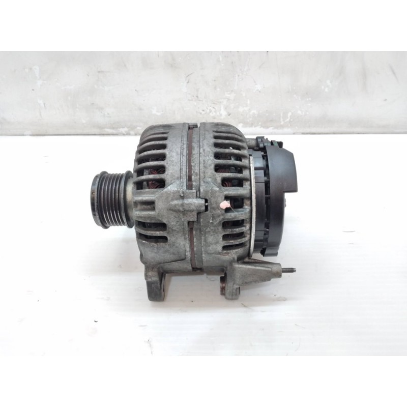 Recambio de alternador para dodge caliber se referencia OEM IAM 0124525128 05033757AB 
