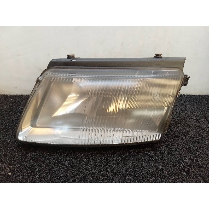 Recambio de faro izquierdo para volkswagen passat berlina (3b2) v6 tdi highline referencia OEM IAM   