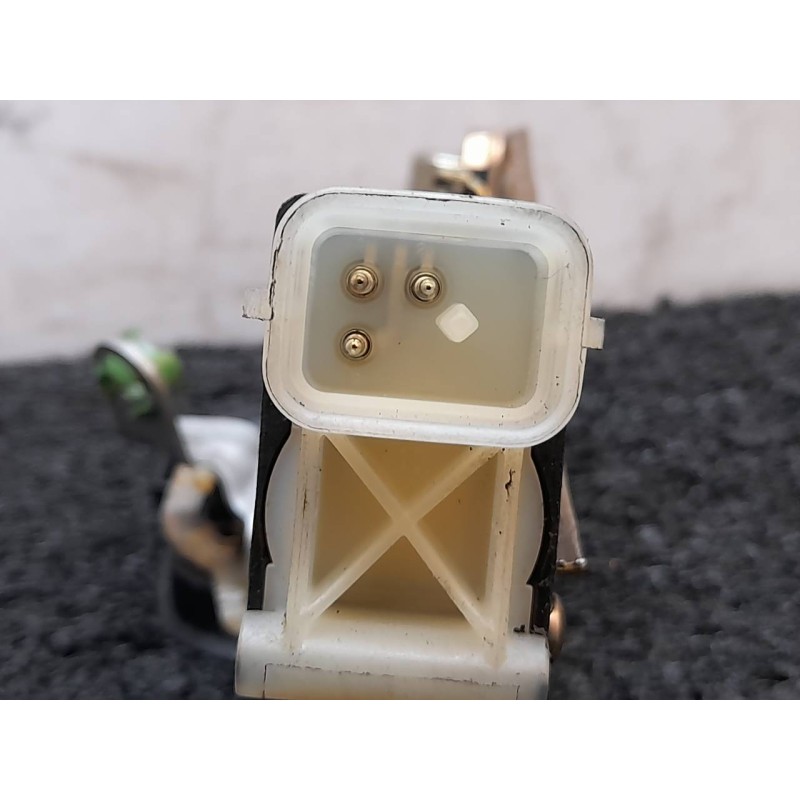 Recambio de cerradura puerta trasera derecha para opel omega b elegance berlina referencia OEM IAM 4