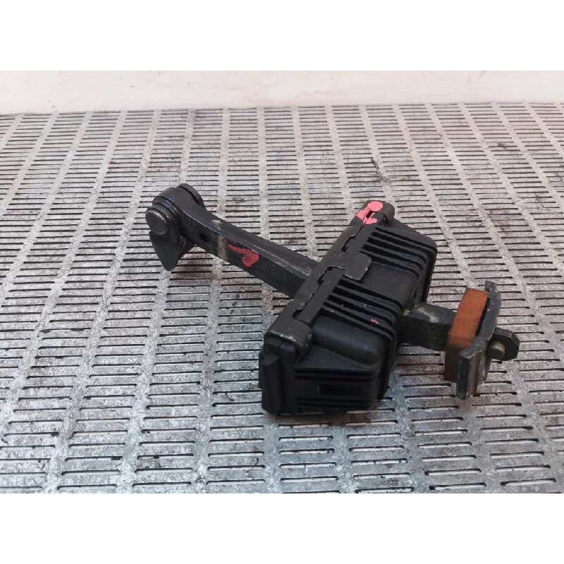 Recambio de retenedor puerta delantera derecha para bmw serie 3 berlina (e90) 320d referencia OEM IAM 7060189  