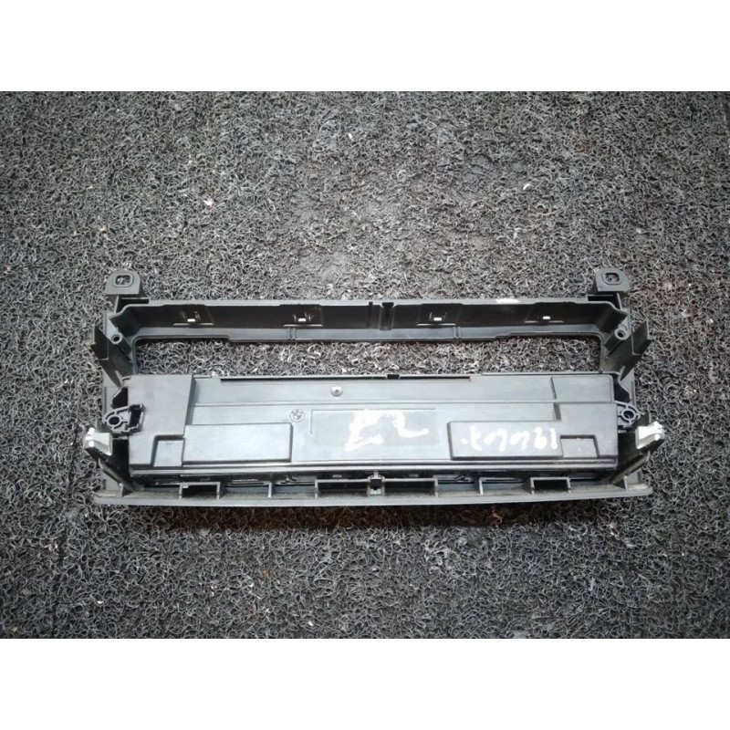 Recambio de mando climatizador para bmw serie 1 lim. (f20) 116d referencia OEM IAM - Blanco 2