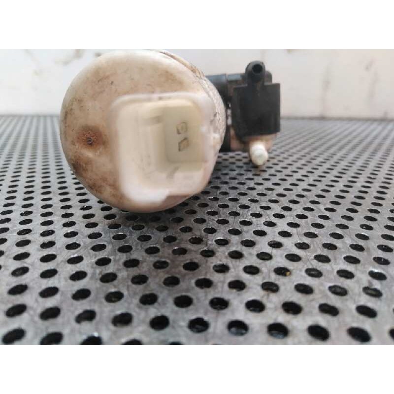 Recambio de bomba limpia para nissan kubistar (x76) premium (l1) referencia OEM IAM - Blanco 2