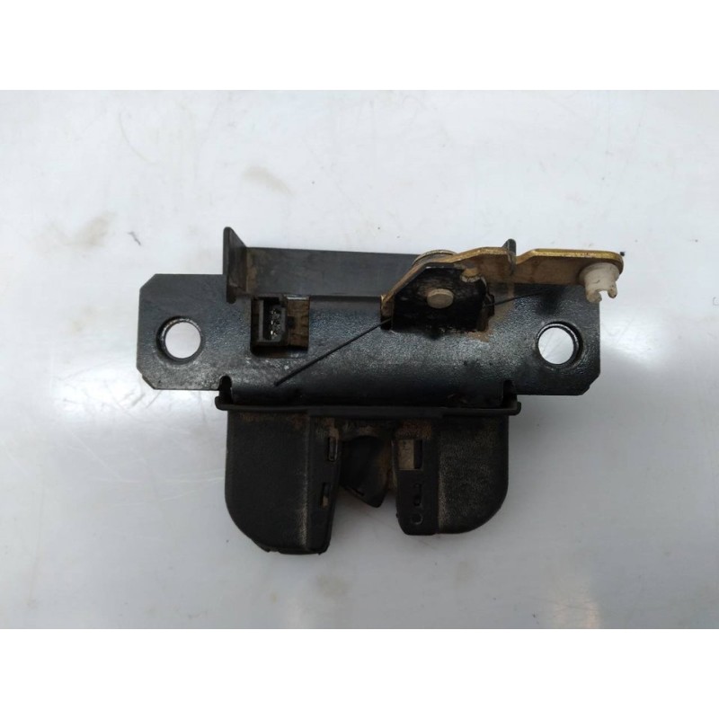 Recambio de cerradura puerta trasera izquierda para volkswagen caddy ka/kb (2k) life referencia OEM IAM 2K0827505C - Blanco 3