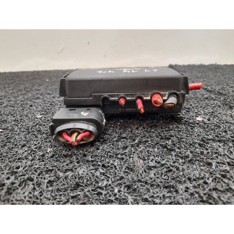 Recambio de caja reles / fusibles para seat leon (1m1) stella referencia OEM IAM 3