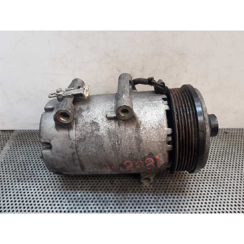 Recambio de compresor aire acondicionado para ford focus berlina (cap) titanium referencia OEM IAM - Negro 2