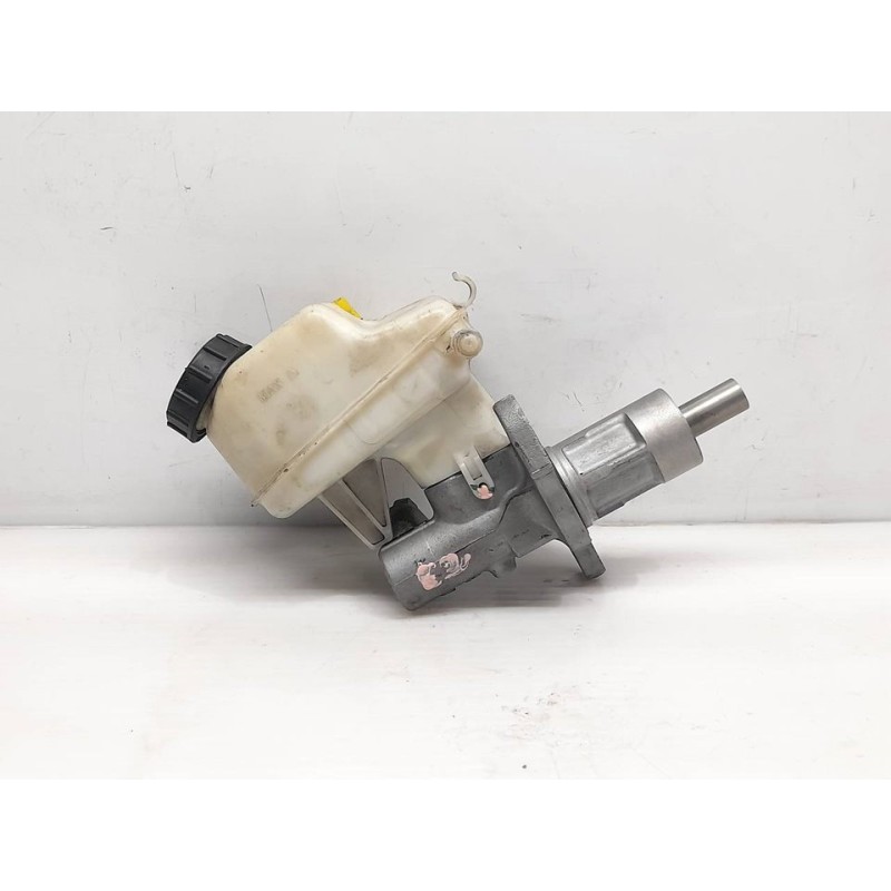 Recambio de bomba freno para chevrolet orlando lt+ referencia OEM IAM 250731211J2B - Blanco 3