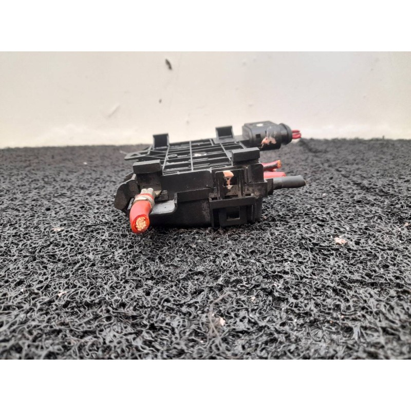 Recambio de caja reles / fusibles para seat leon (1m1) stella referencia OEM IAM 4