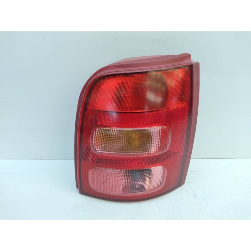 Recambio de piloto trasero derecho para nissan micra (k11) comfort referencia OEM IAM 265501F500  