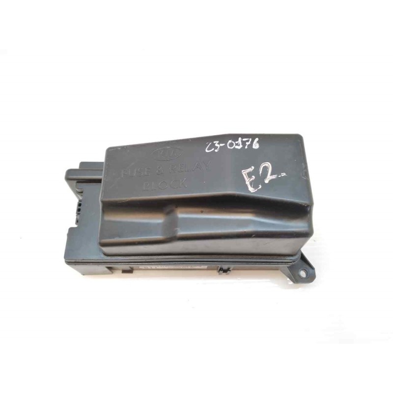 Recambio de caja reles / fusibles para kia sorento 2.5 crdi emotion referencia OEM IAM 911613E011 BE0110709140388 - Negro 3