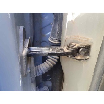 RETENEDOR PUERTA DELANTERA IZQUIERDA 